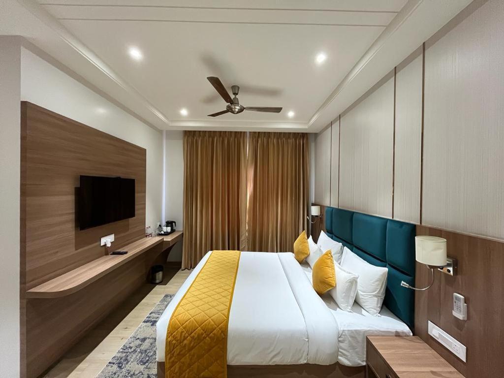 Hotel Sp Residency Near International Igi Airport Delhi Nova Deli Exterior foto